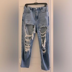 Ultra High-Rise Vintage Straight 
Hollister
Size 13R